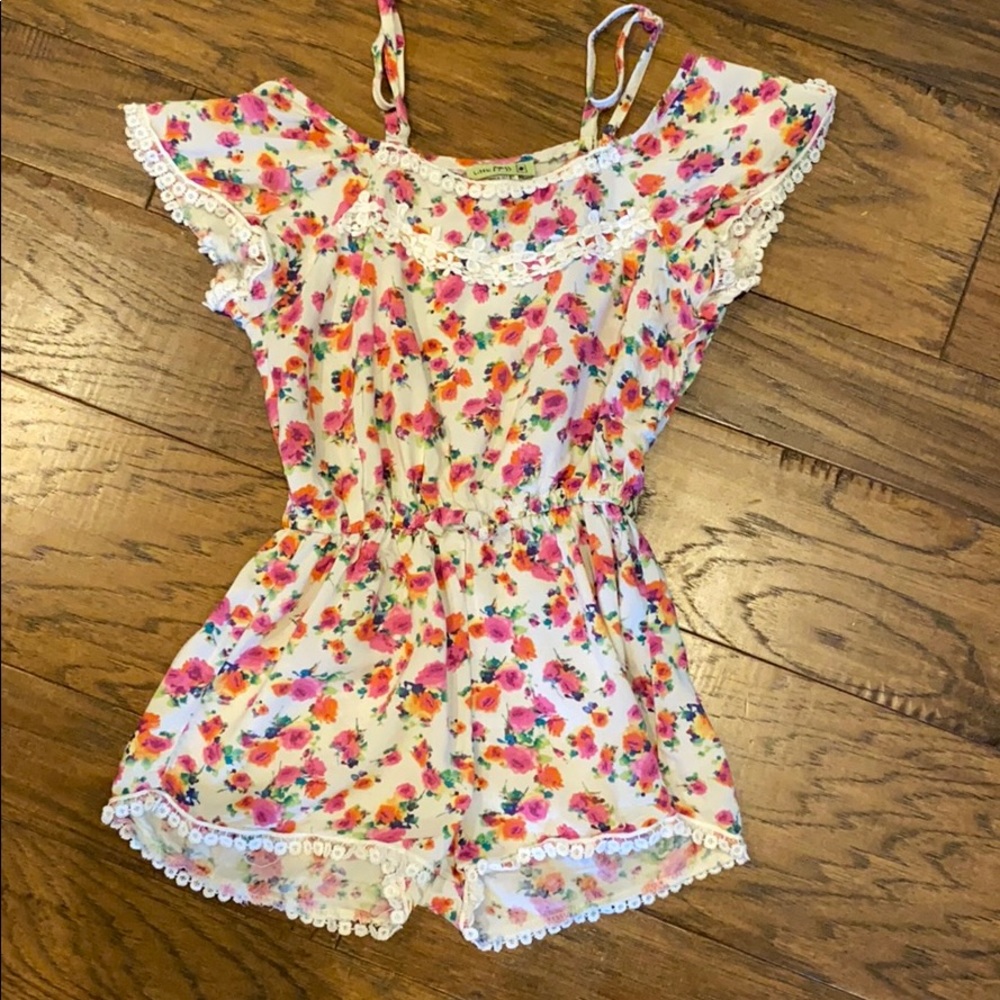 Little mass floral romper